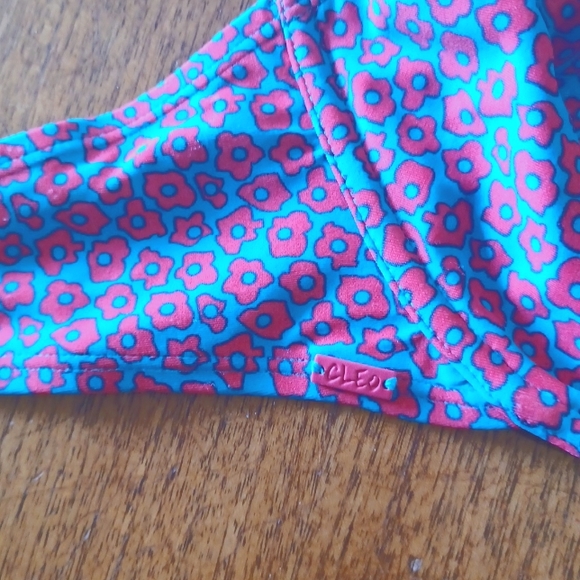 Cleo Swim Top - Picture 8 of 8